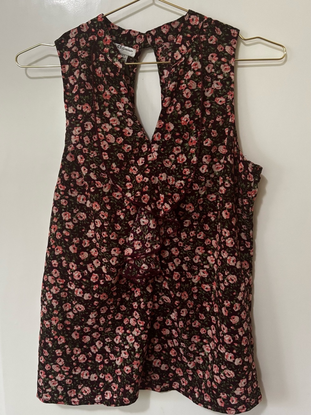 Dynamite| Burgundy & Rose Sleeveless Floral Ruffle V-Neck Sleeveless Blouse Sz S